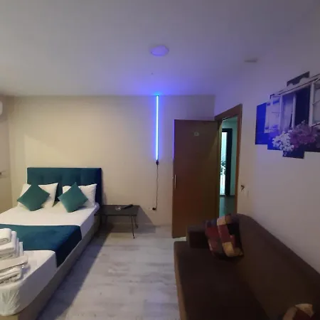 216 Turkuaz Apart Otel